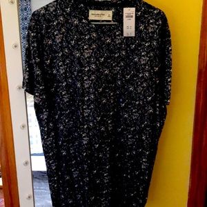 Men’s Abercrombie tee